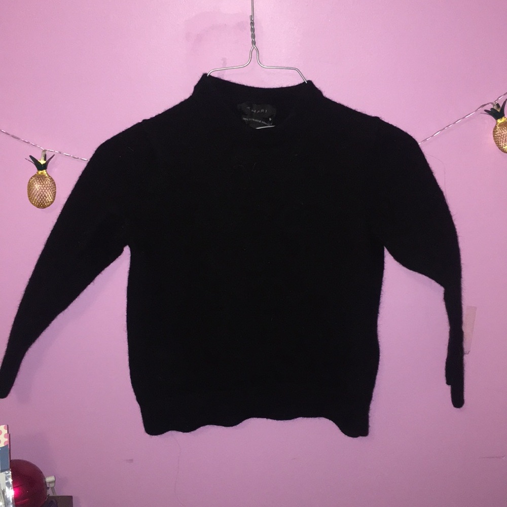 Black Tahari 100% Wool Sweater